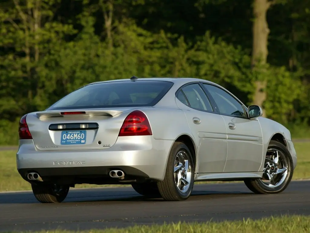 Pontiac Grand Prix VII Седан — сүрөт 4