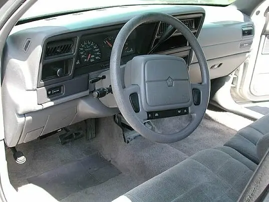 Plymouth Acclaim 1989 – 1995 Седан — сүрөт 3