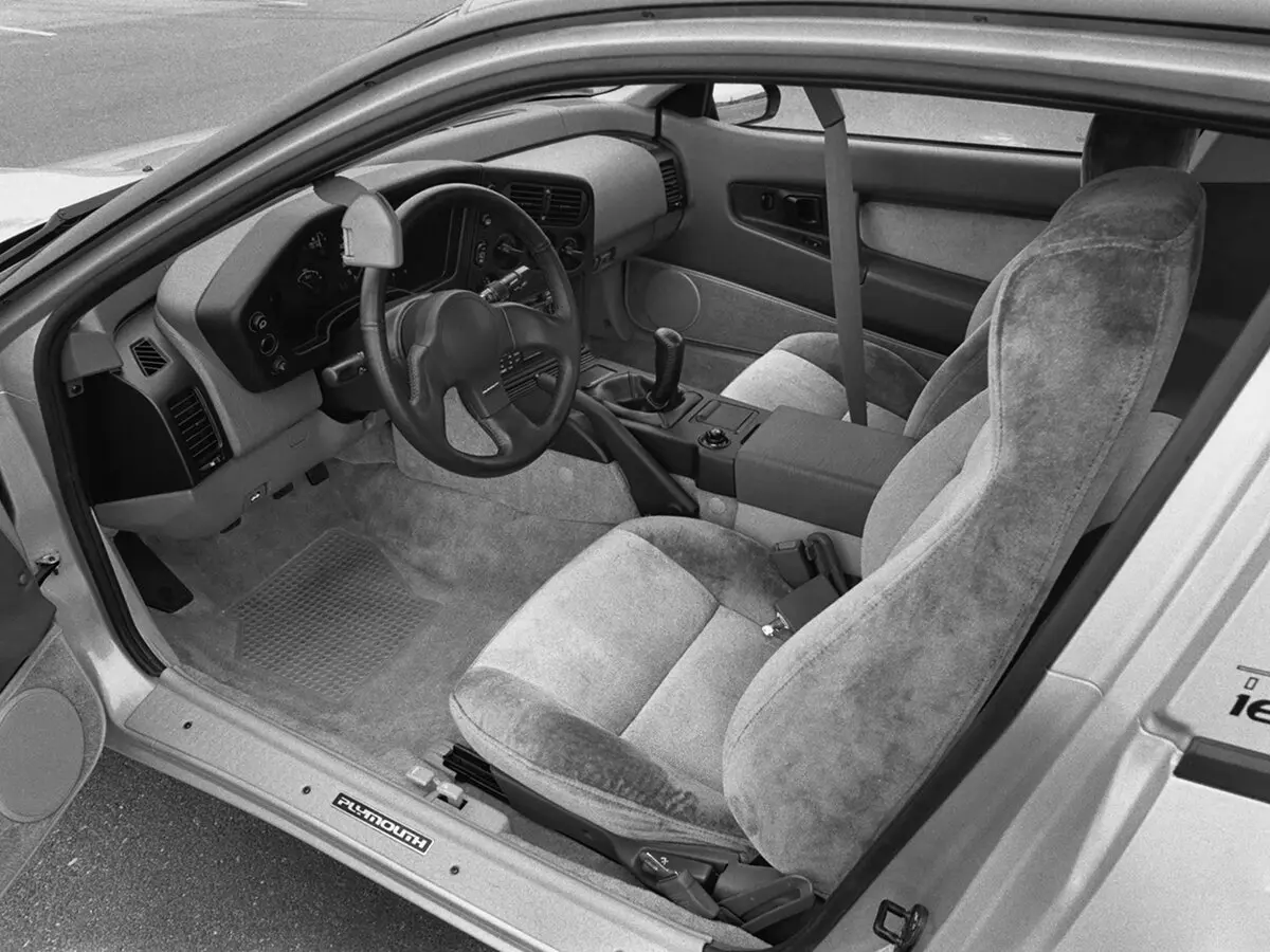 Plymouth Laser 1989 – 1994 Купе — 照片 4