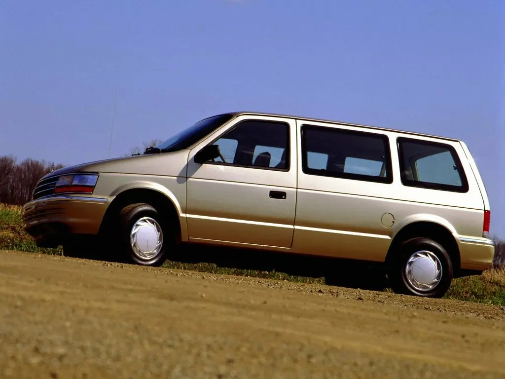 Plymouth Voyager II Минивэн — 照片 2