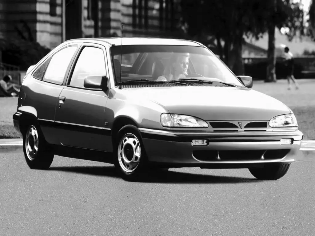 Pontiac LeMans VI Рестайлинг Хэтчбек 3 дв.