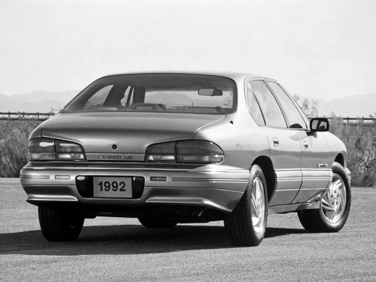 Pontiac Bonneville IX Седан — сүрөт 4
