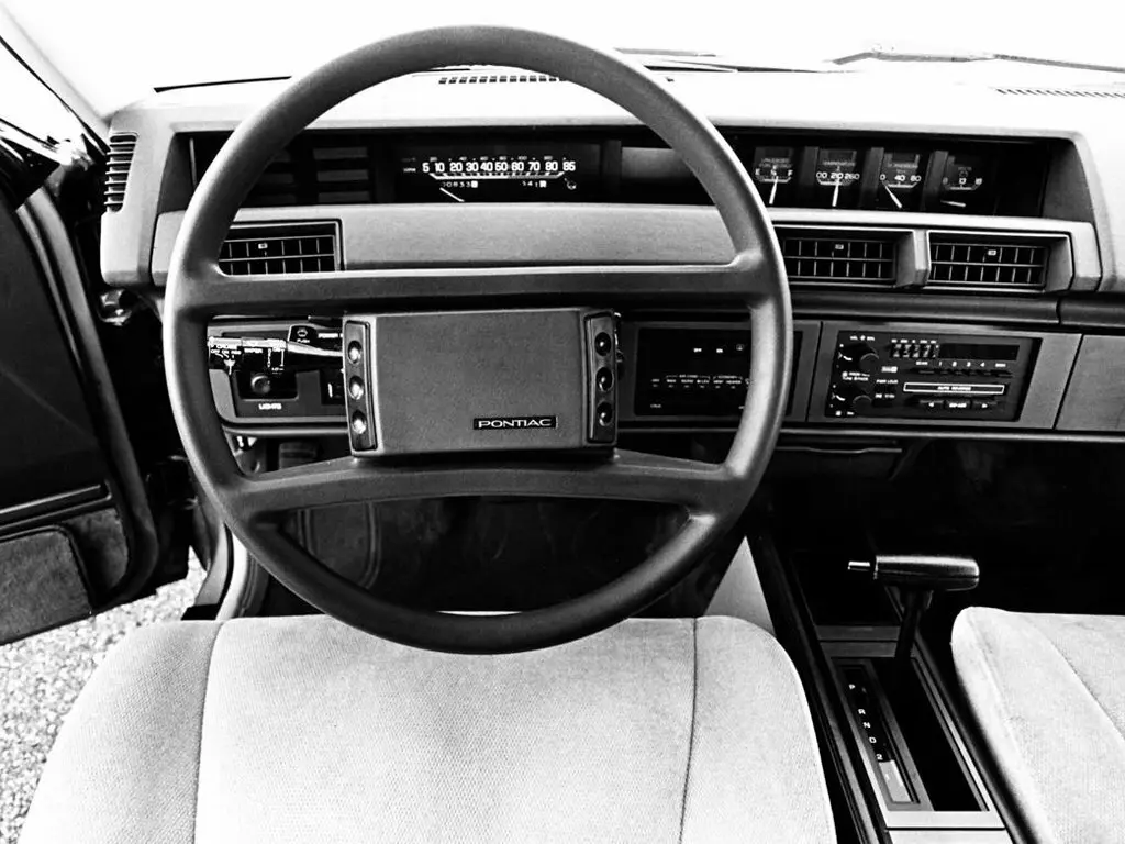 Pontiac 6000 1982 – 1991 Седан — сүрөт 4