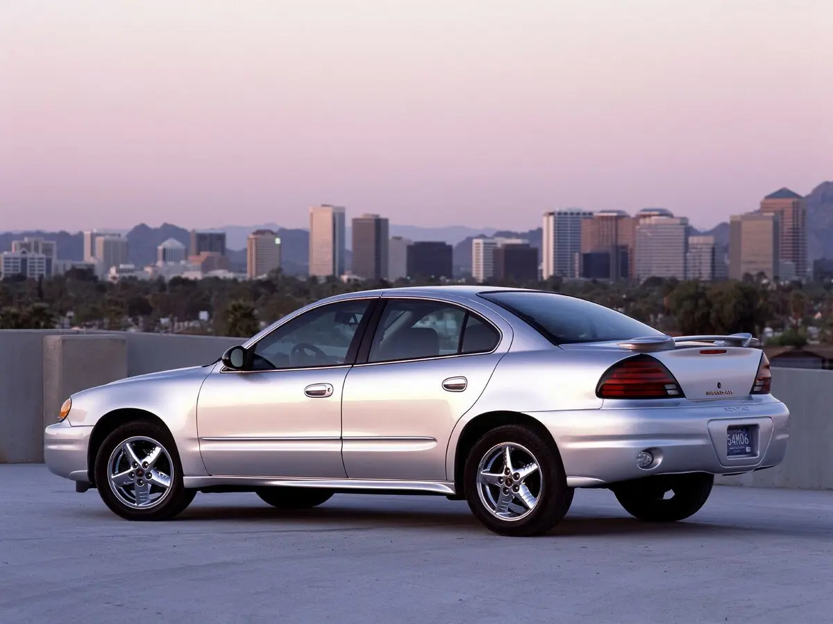 Pontiac Grand AM V Седан — сүрөт 3