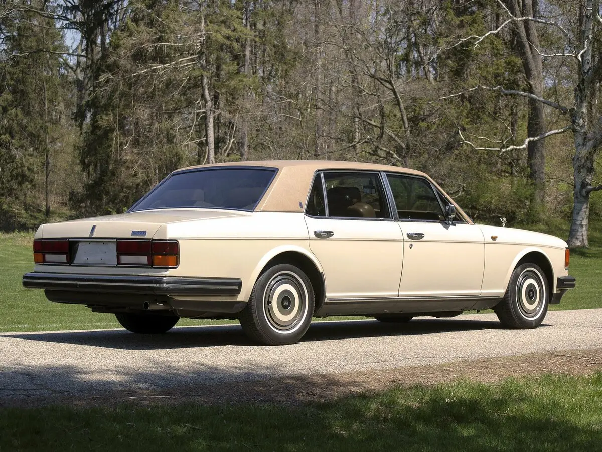 Rolls-Royce Silver Spur Mark I Седан — photo 4