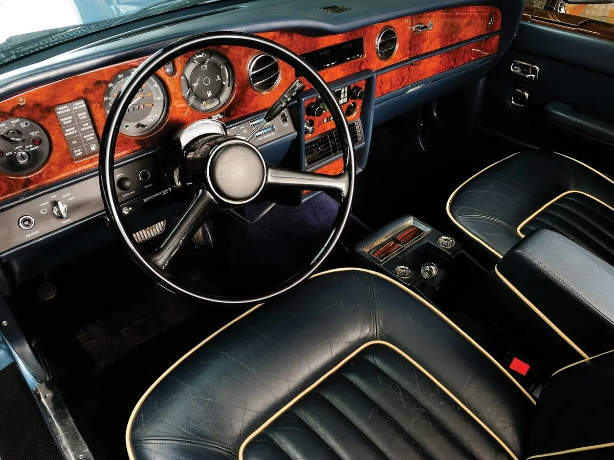 Rolls-Royce Silver Spur Mark I Седан — photo 5