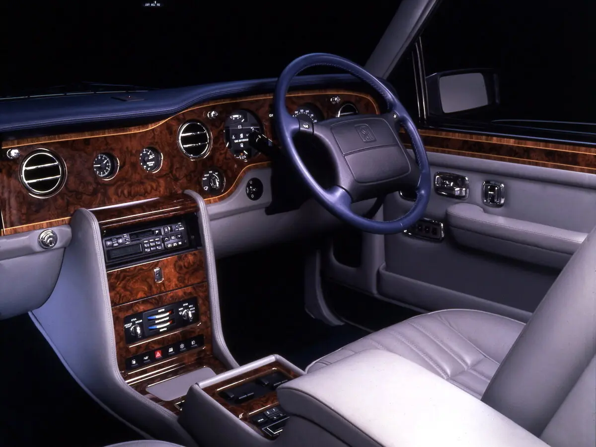 Rolls-Royce Silver Spur Mark III Седан — сүрөт 3