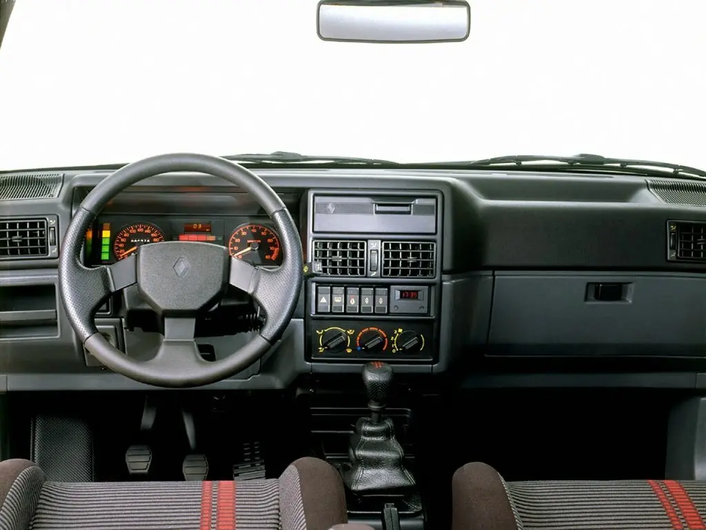 Renault 19 I Хэтчбек 5 дв. — сүрөт 6