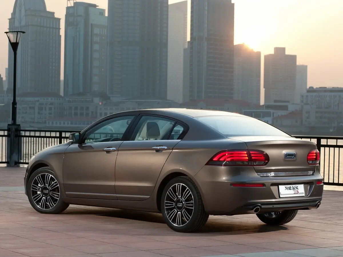 Qoros 3 2014 – 2022 Седан — сүрөт 5