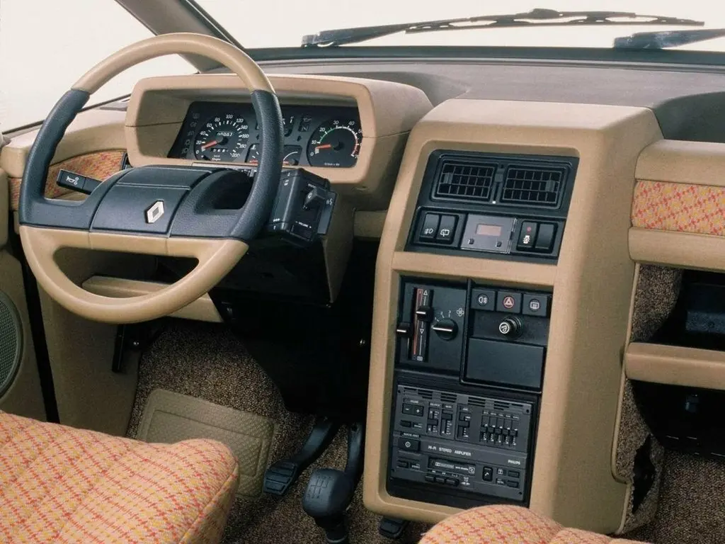 Renault Espace I Минивэн — фото 3