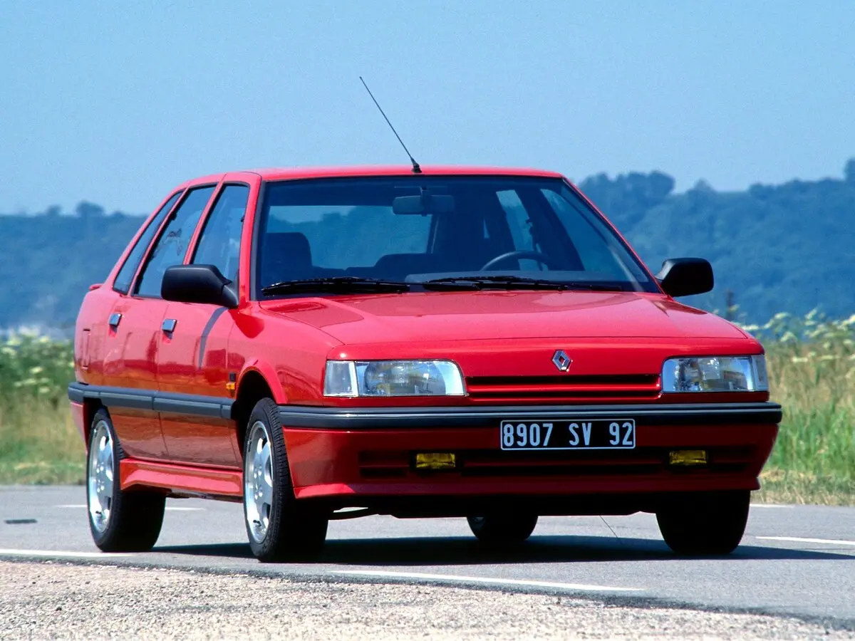 Renault 21 1986 – 1995 Хэтчбек 5 дв.