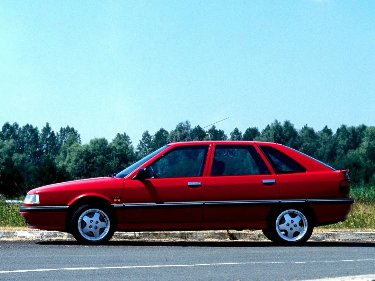 Renault 21 1986 – 1995 Хэтчбек 5 дв. — сүрөт 2