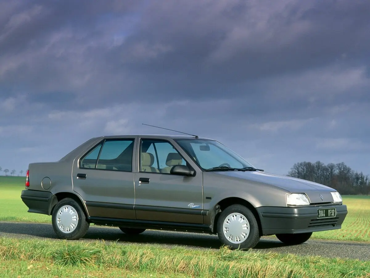 Renault 19 I Седан — сүрөт 2