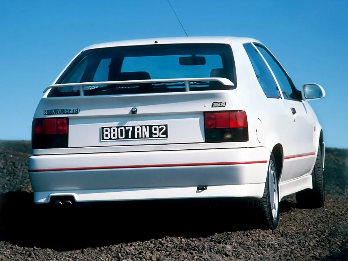 Renault 19 I Хэтчбек 3 дв. — photo 4