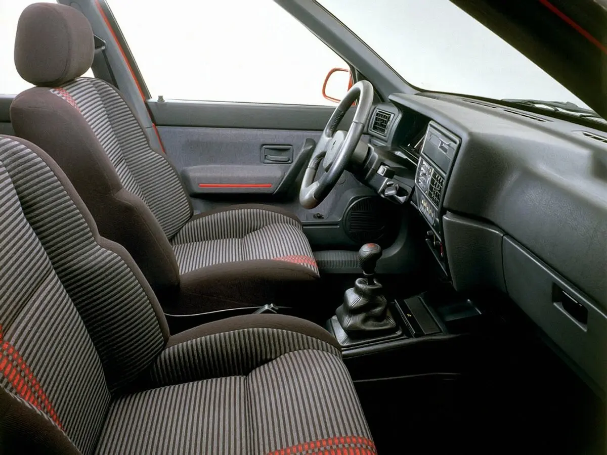 Renault 19 I Хэтчбек 3 дв. — photo 6