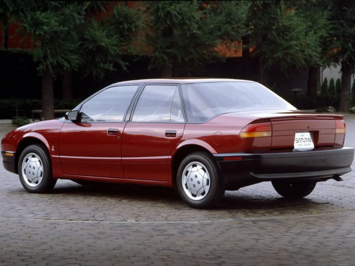 Saturn SL I Седан — сүрөт 3