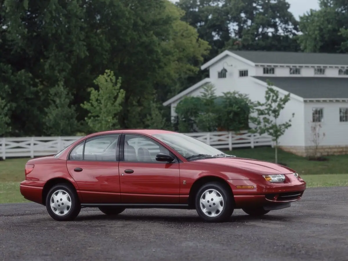 Saturn SL II Седан — 照片 2