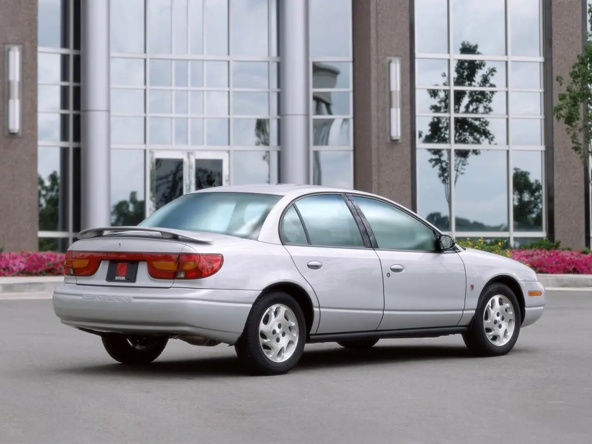 Saturn SL II Седан — 照片 3