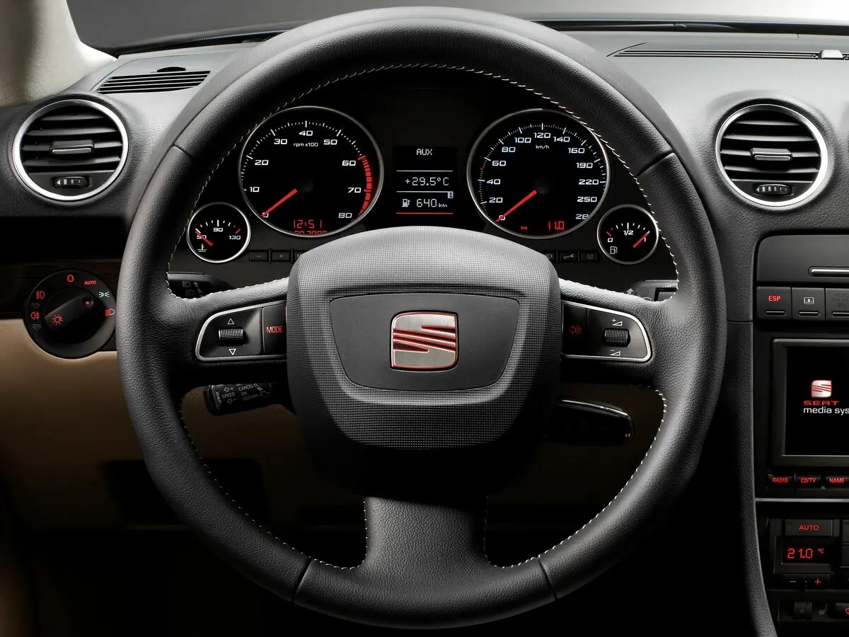 SEAT Exeo 2008 – 2013 Седан — сүрөт 9
