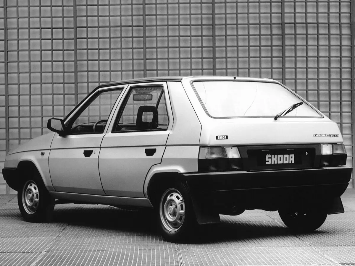Skoda Favorit 1989 – 2000 Хэтчбек 5 дв. — сүрөт 5