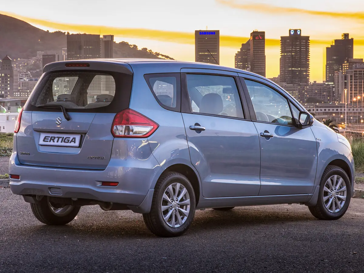 Suzuki Ertiga I Компактвэн — сүрөт 5