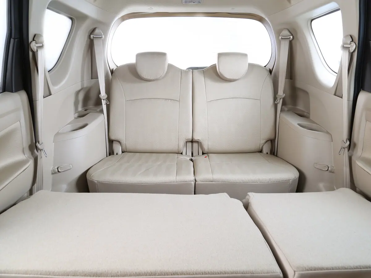 Suzuki Ertiga I Компактвэн — сүрөт 9