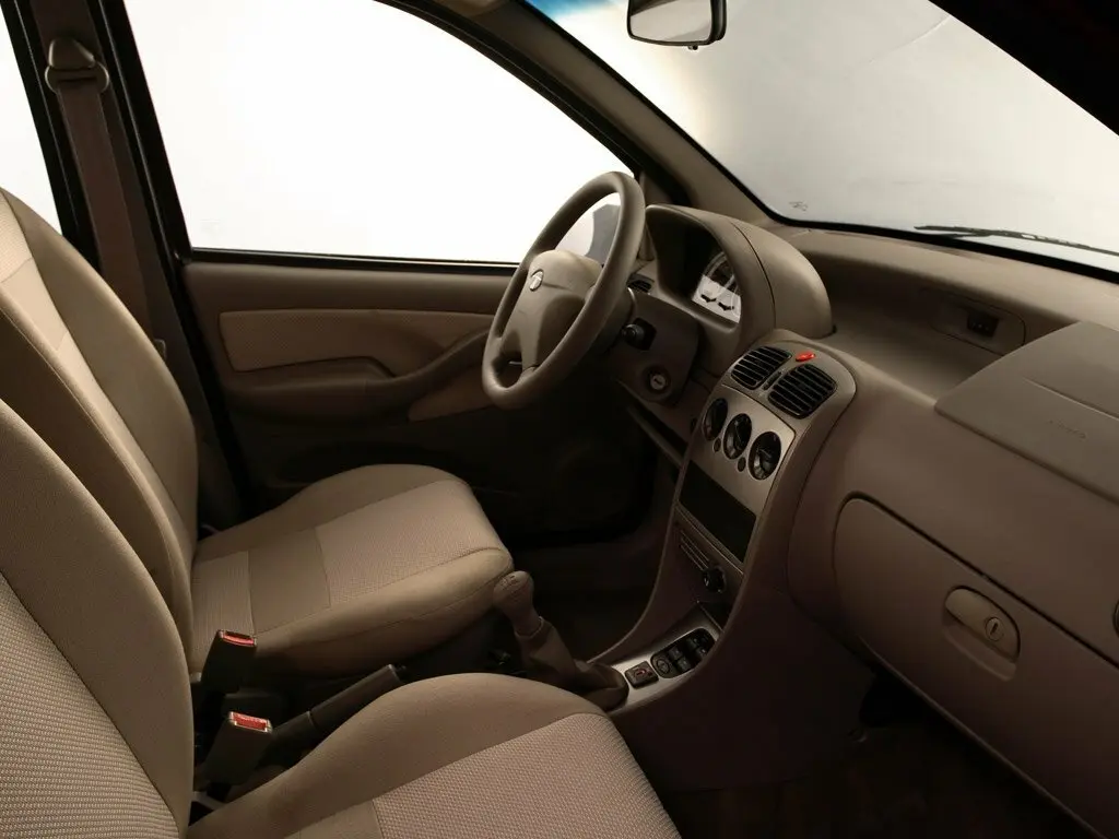 Tata Indigo II Manza Седан — photo 5