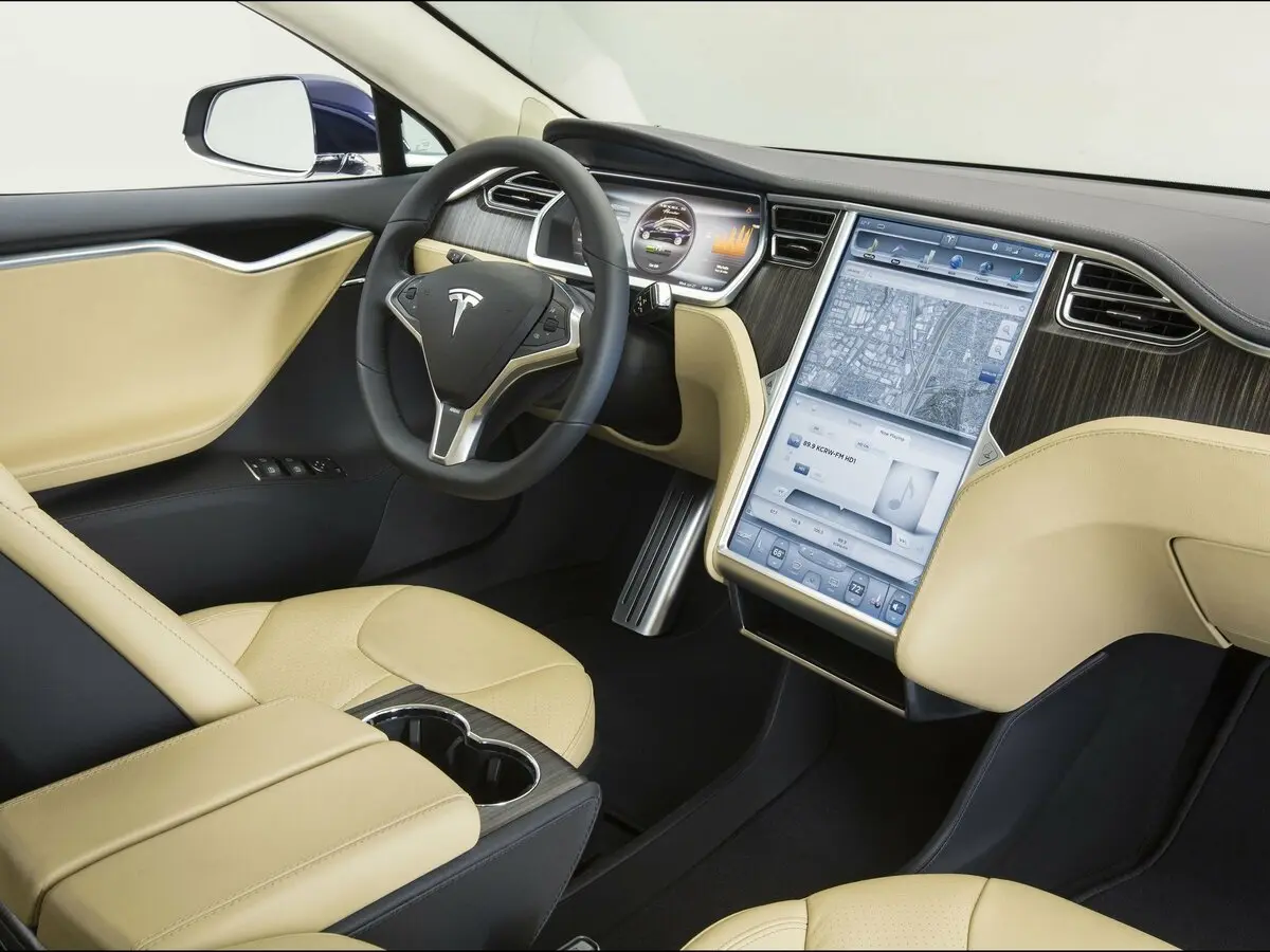 Tesla Model S I Лифтбек — фото 7