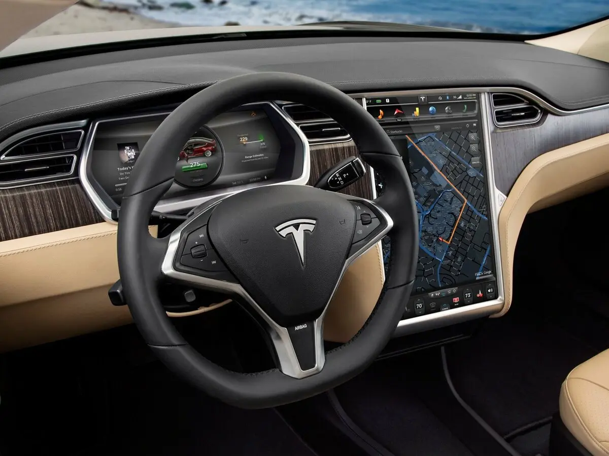 Tesla Model S I Лифтбек — фото 9