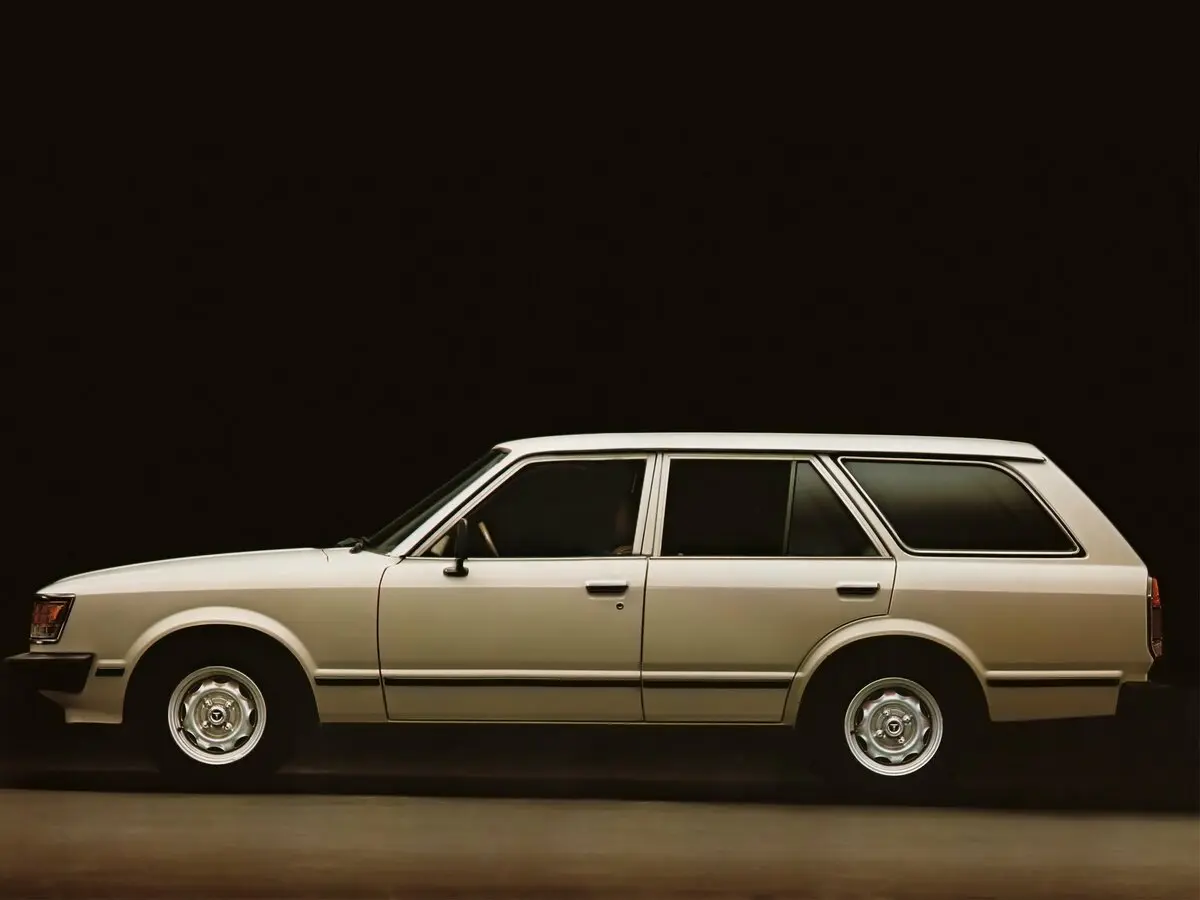 Toyota Carina II (A40, A50) Универсал 5 дв. — photo 2
