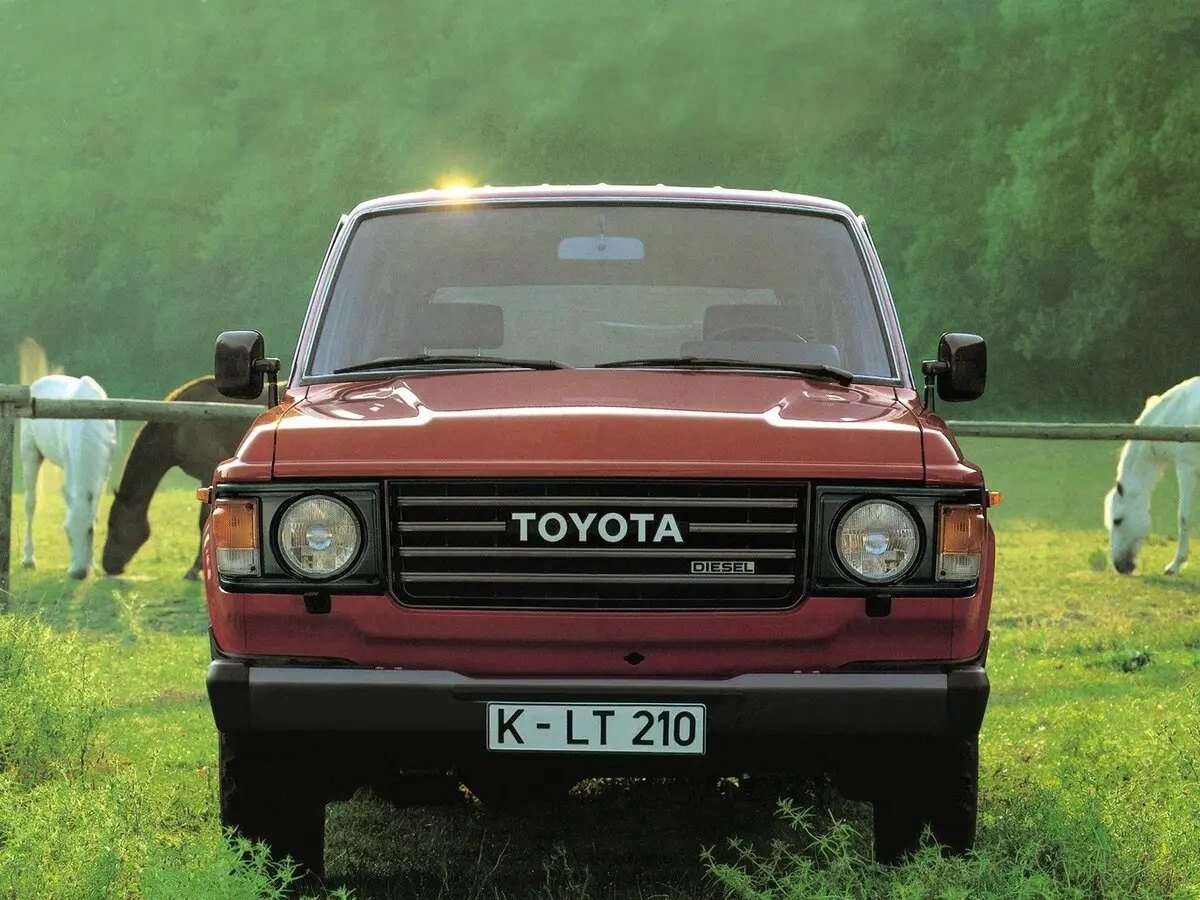Toyota Land Cruiser 60 Series Внедорожник 5 дв. — фото 3
