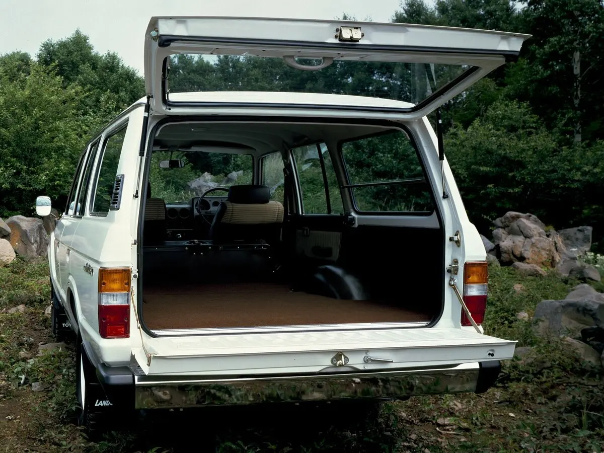 Toyota Land Cruiser 60 Series Внедорожник 5 дв. — фото 7