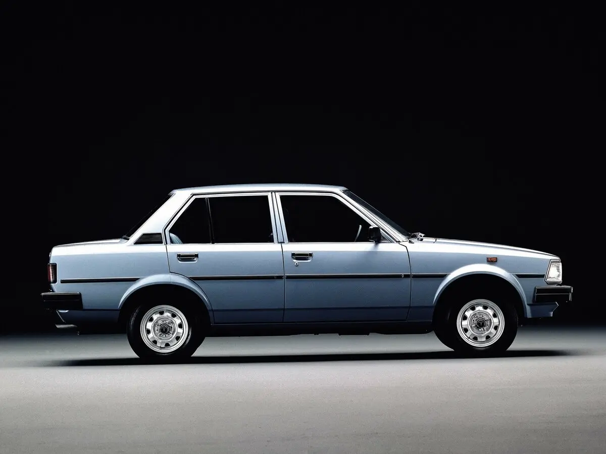 Toyota Corolla IV (E70) Седан — фото 2