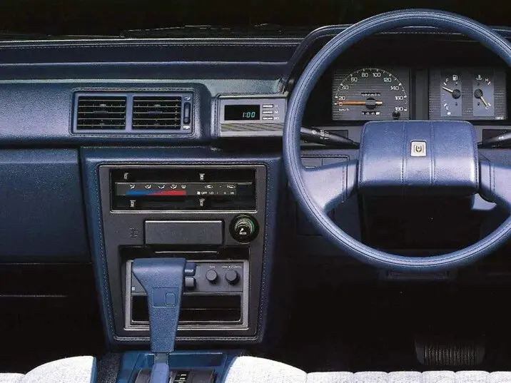 Toyota Mark II V (X70) Универсал 5 дв. — фото 5