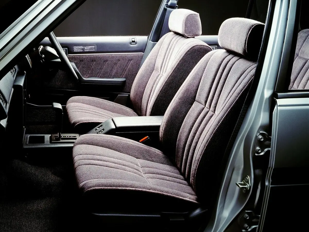 Toyota Mark II V (X70) Универсал 5 дв. — фото 6