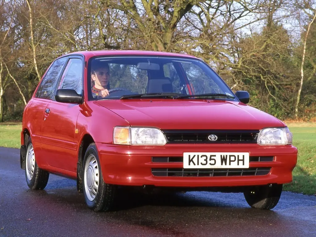 Toyota Starlet IV (P80) Хэтчбек 3 дв. — photo 2