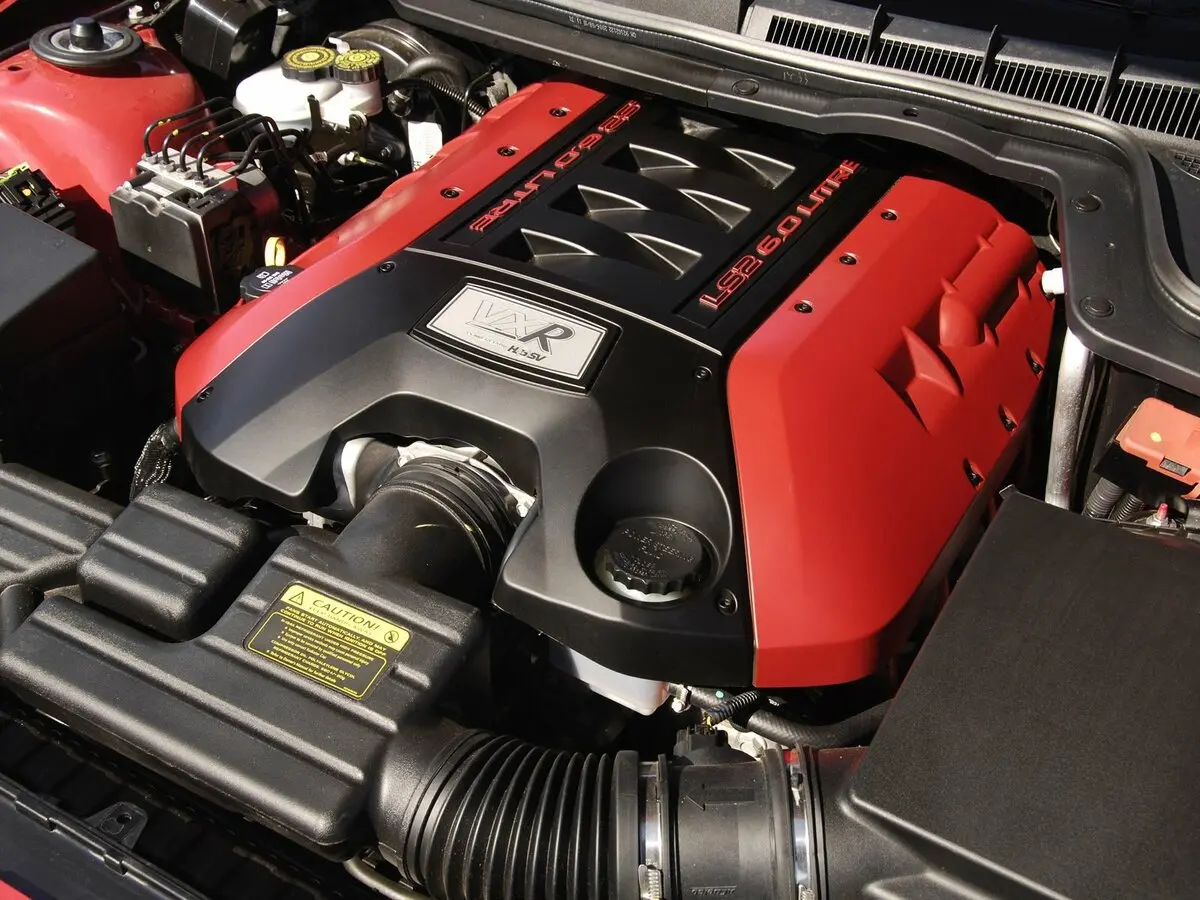 Vauxhall VXR8 2007 – 2009 Седан — photo 14