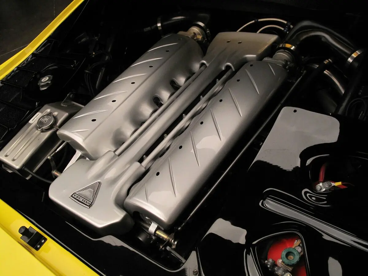 Vector M12 1996 – 2000 Купе — 照片 5