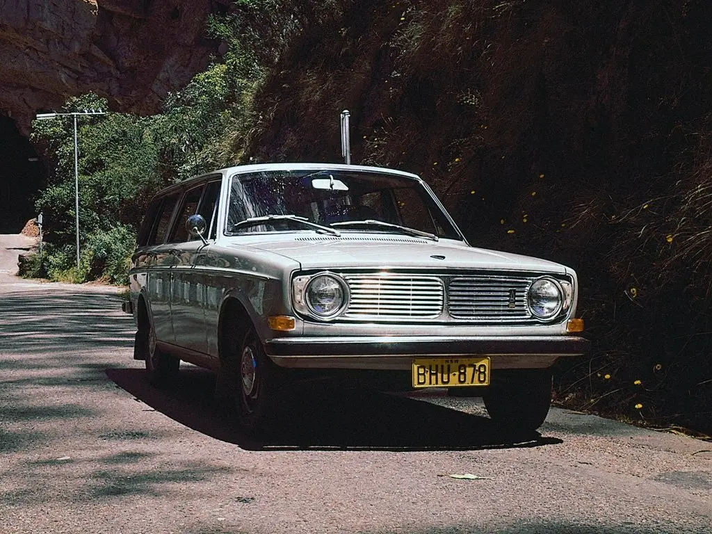 Volvo 140 Series 1966 – 1975 Универсал 5 дв. — 照片 3