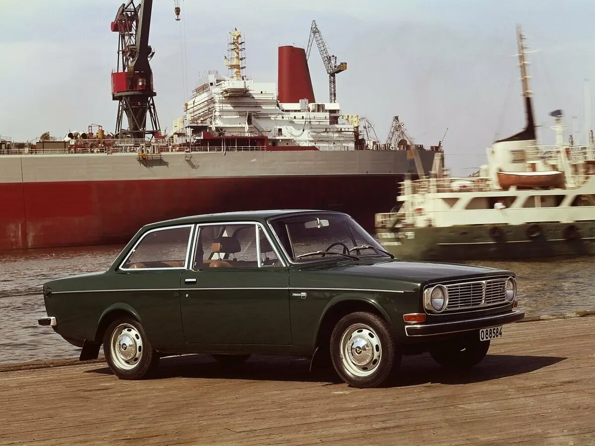 Volvo 140 Series 1966 – 1975 Седан 2 дв. — сүрөт 2