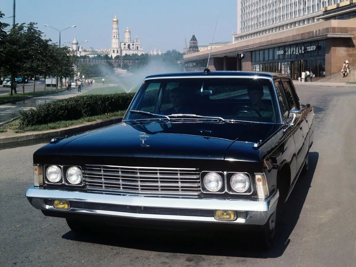 ЗИЛ 117 1971 – 1978 Седан — сүрөт 3