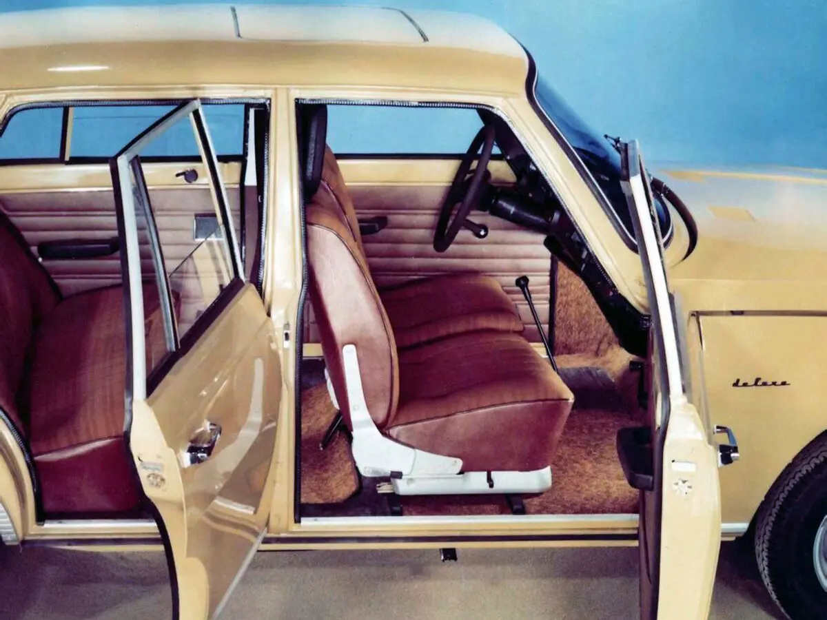 Wartburg 353 1966 – 1989 Седан — 照片 3