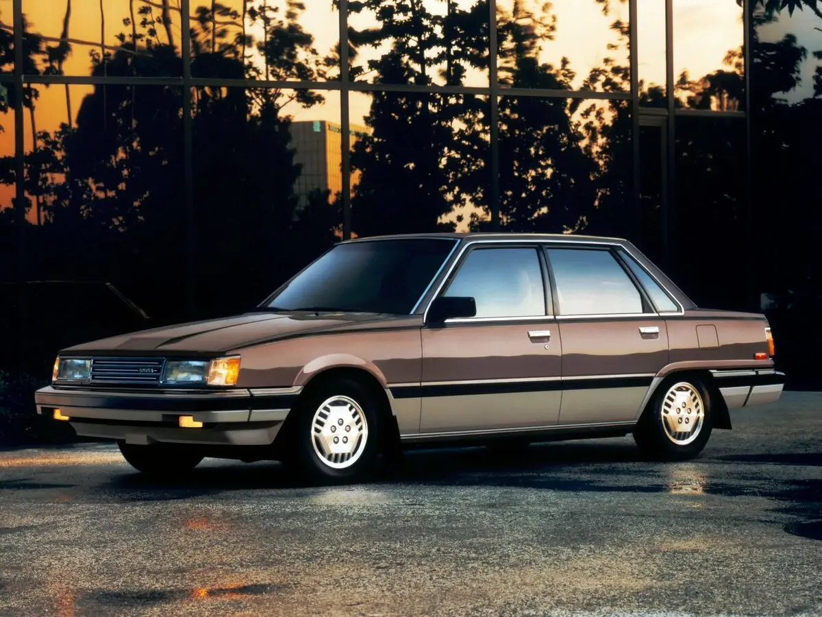 Toyota Camry I (V10) Седан — сүрөт 2
