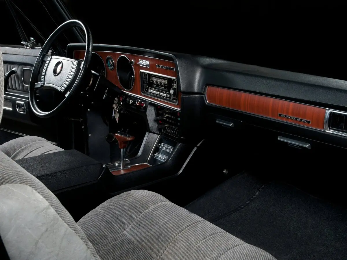 ГАЗ 14 «Чайка» 1977 – 1989 Седан — фото 4