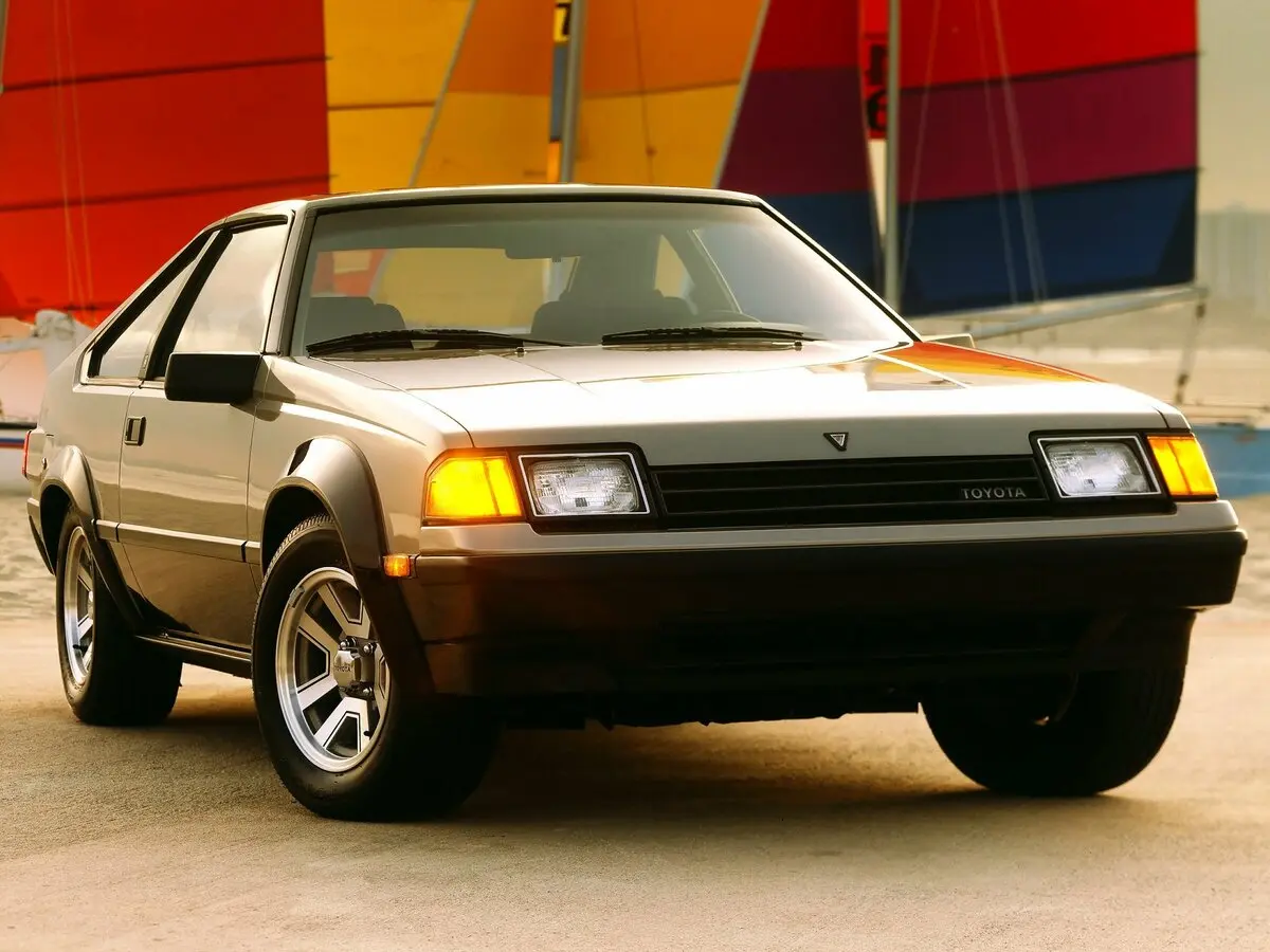 Toyota Celica III (A60) Хэтчбек 3 дв. — фото 3