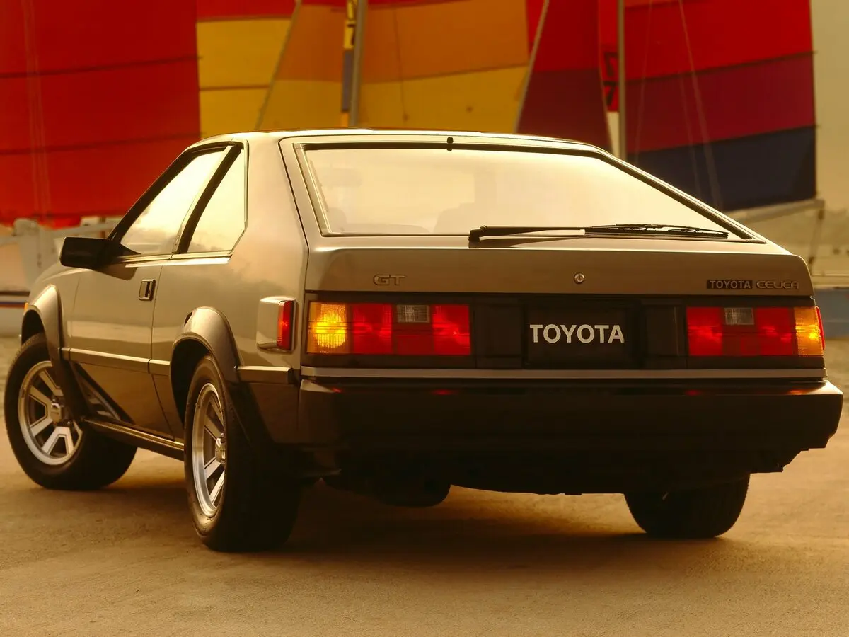 Toyota Celica III (A60) Хэтчбек 3 дв. — фото 4