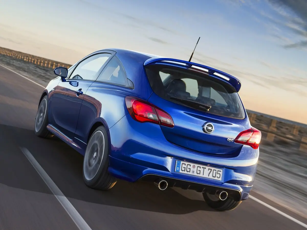 Opel Corsa OPC E Хэтчбек 3 дв. — 照片 4