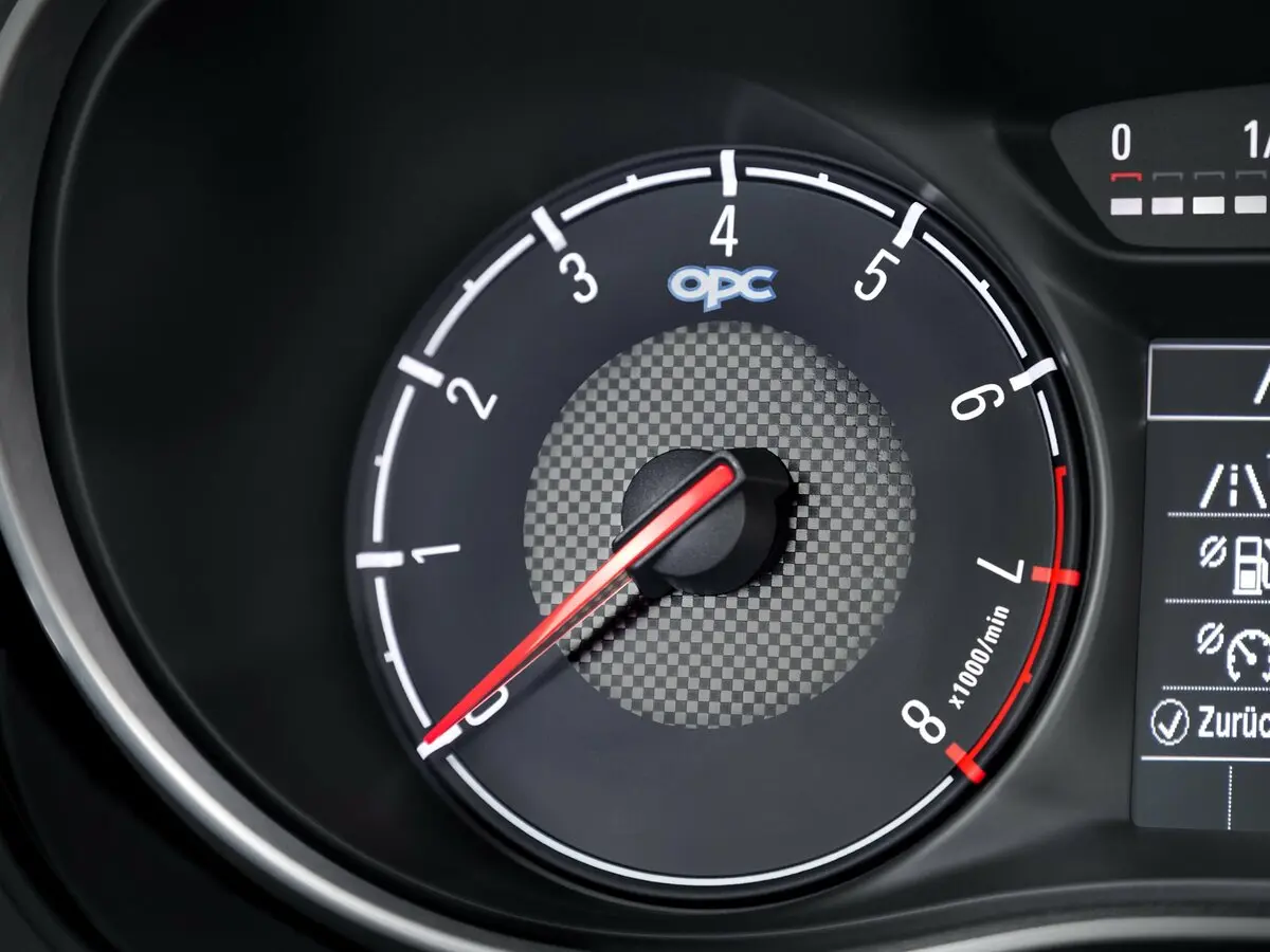 Opel Corsa OPC E Хэтчбек 3 дв. — 照片 9