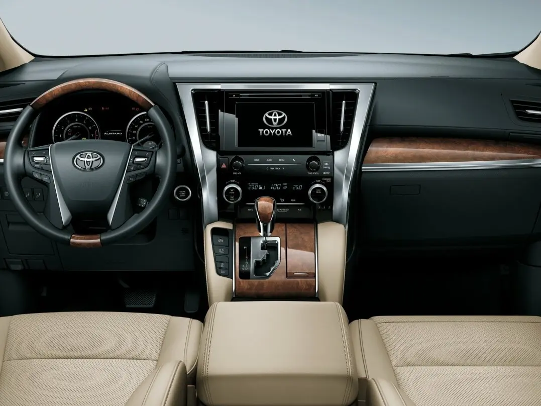 Toyota Alphard III Минивэн — фото 6