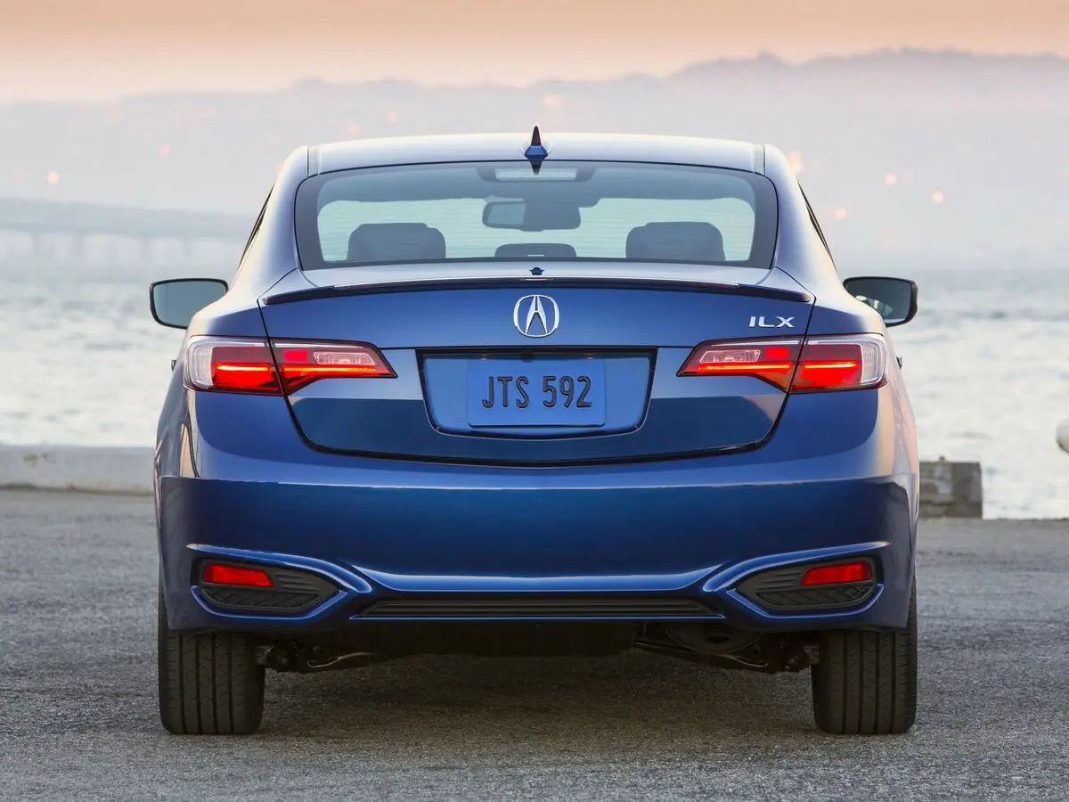 Acura ILX I Рестайлинг Седан — photo 4